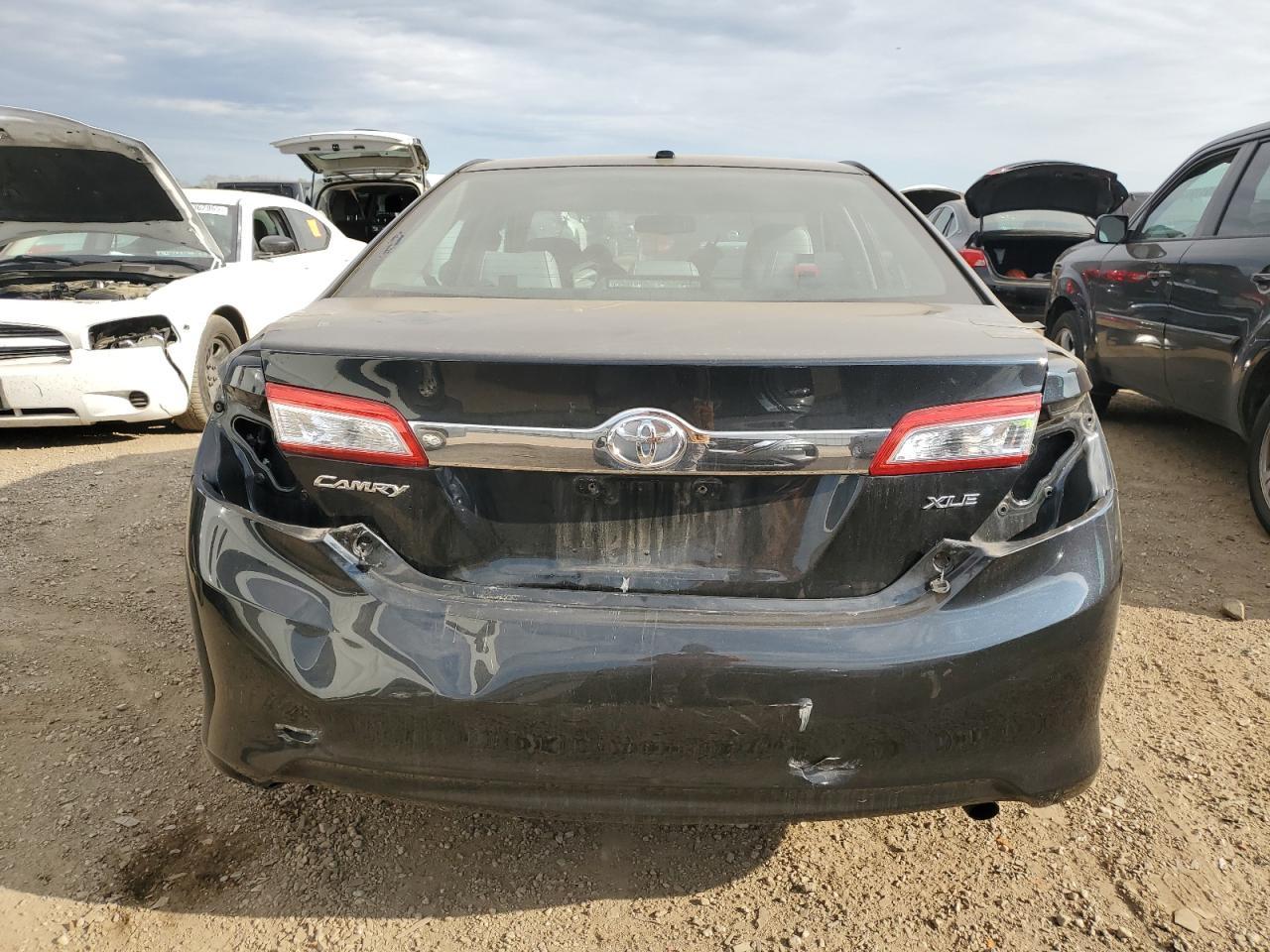 2012 TOYOTA CAMRY