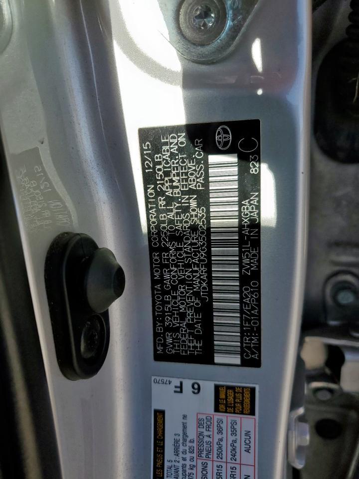 2016 TOYOTA PRIUS