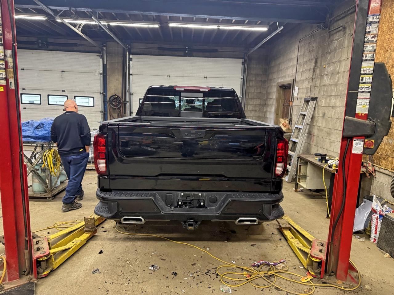 2025 GMC Sierra