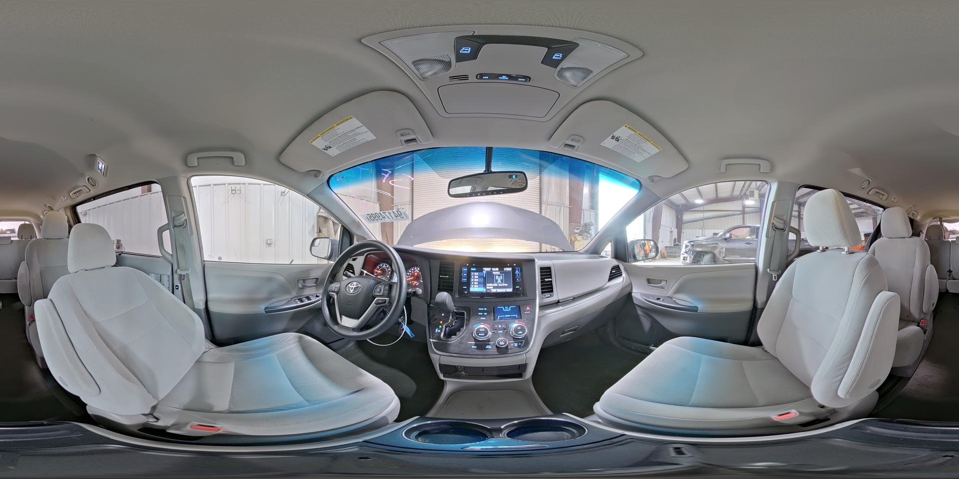 2015 TOYOTA SIENNA