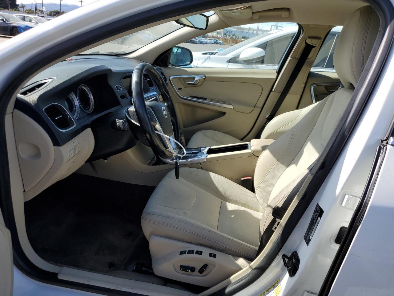 2012 VOLVO S60