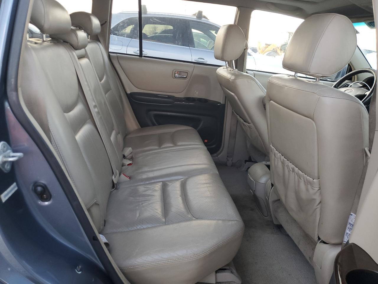 2003 TOYOTA HIGHLANDER