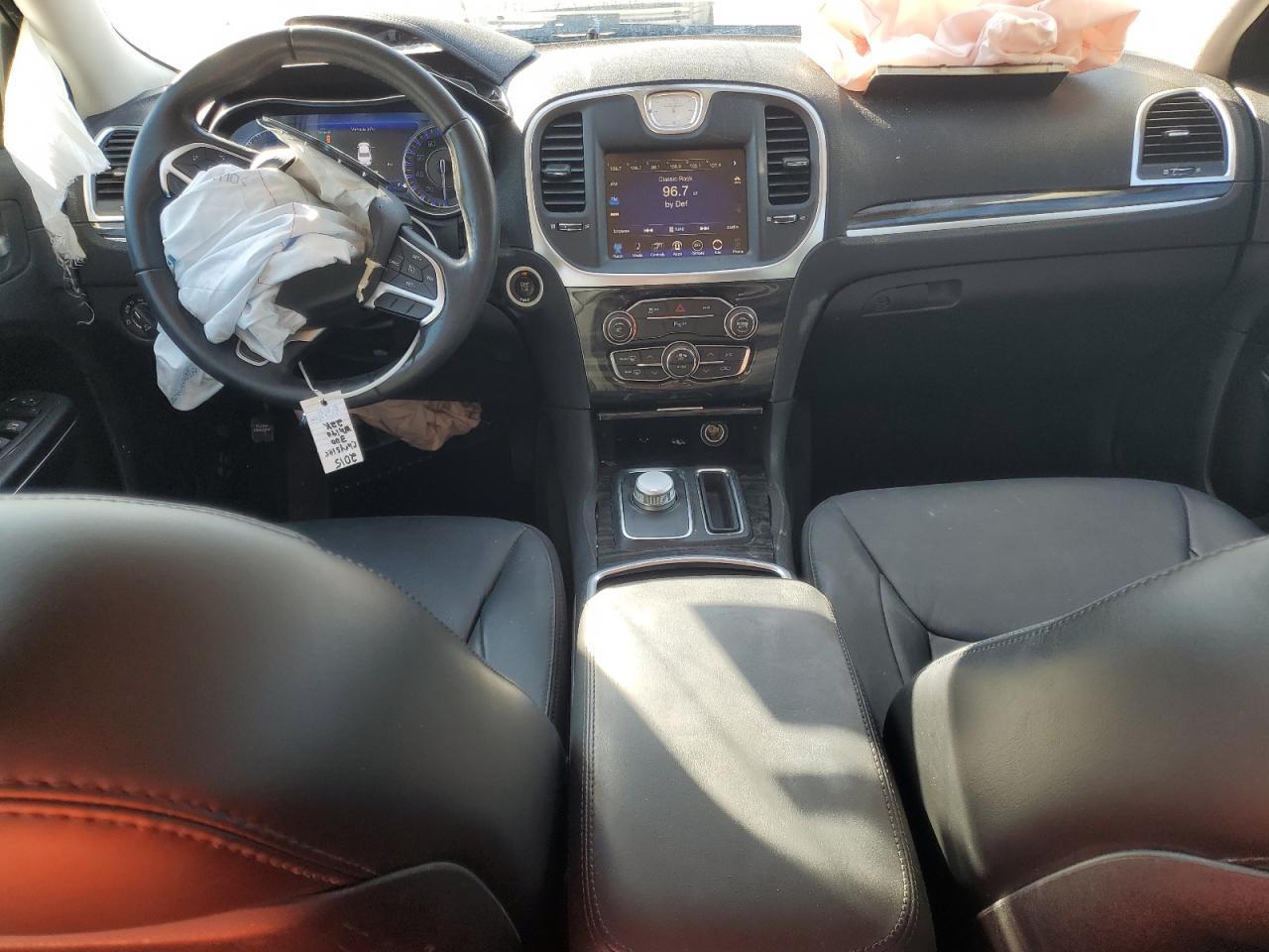 2015 CHRYSLER 300