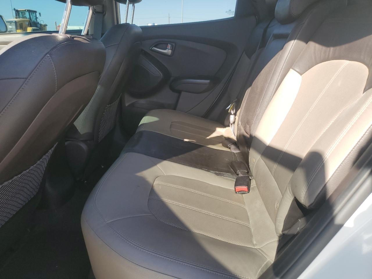2012 HYUNDAI TUCSON