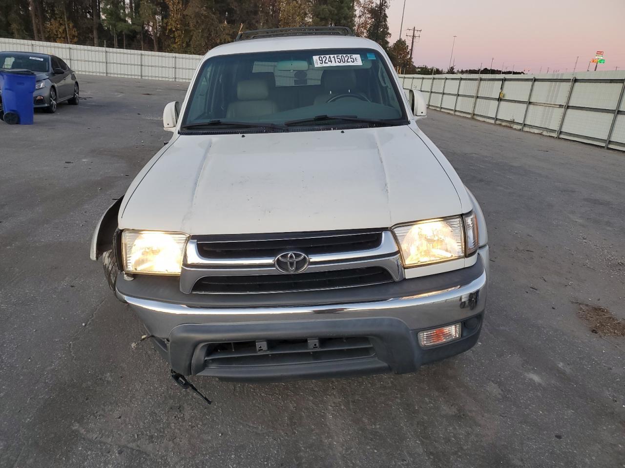 2002 TOYOTA 4Runner