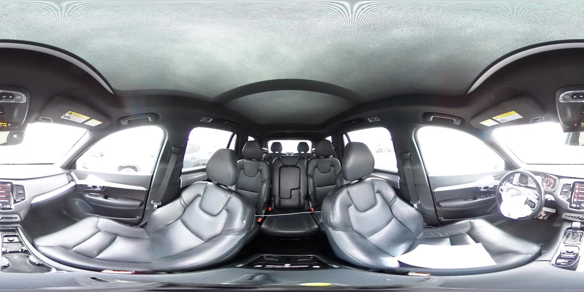 2018 VOLVO XC90