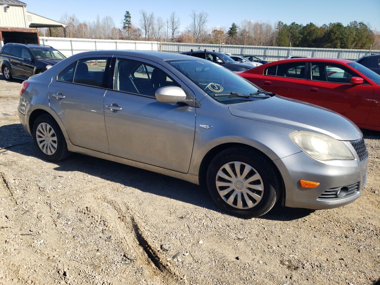 2012 SUZUKI Kizashi