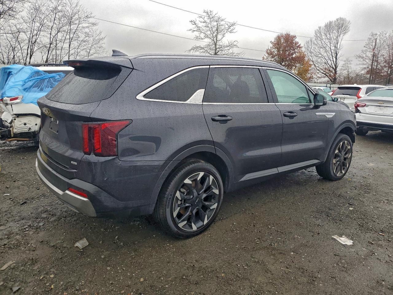 2025 KIA SORENTO