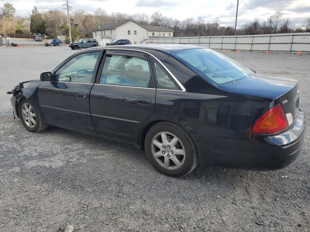 2001 TOYOTA Avalon