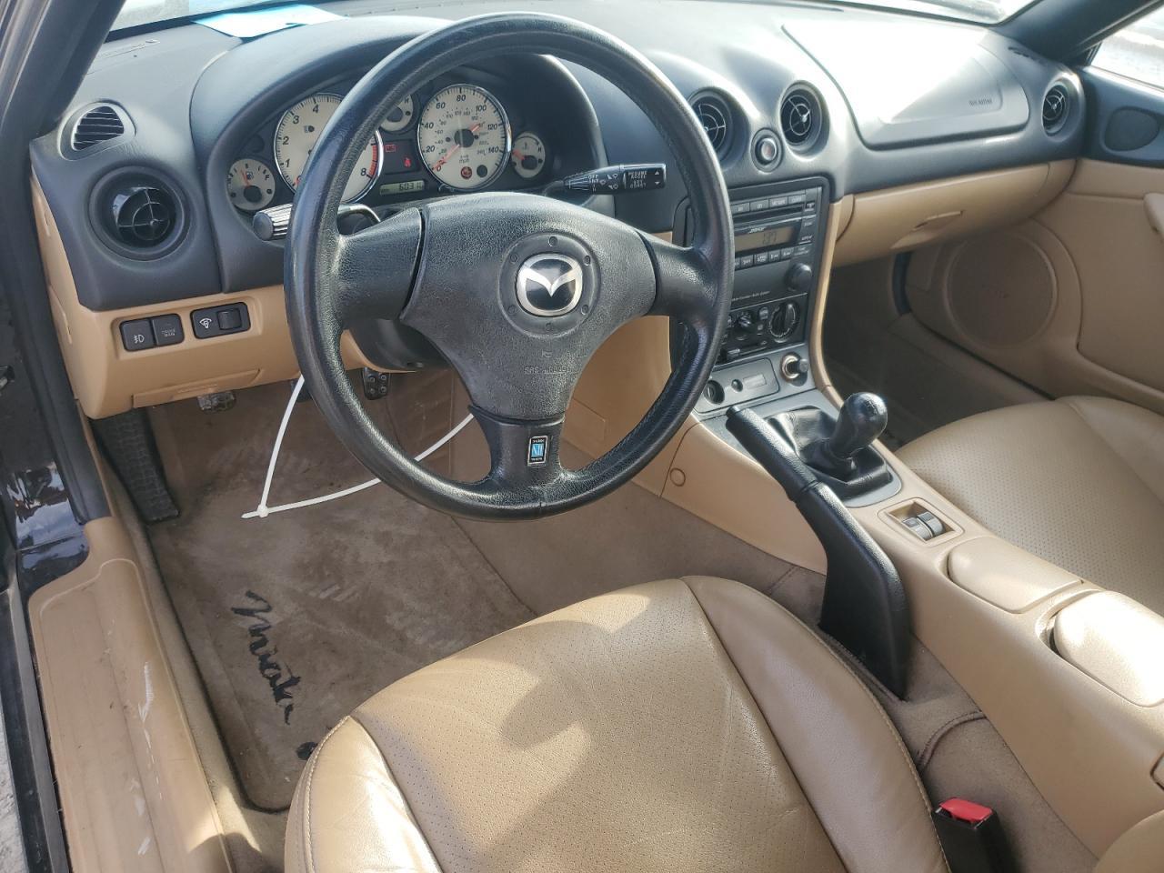 2002 MAZDA MX-5 Miata