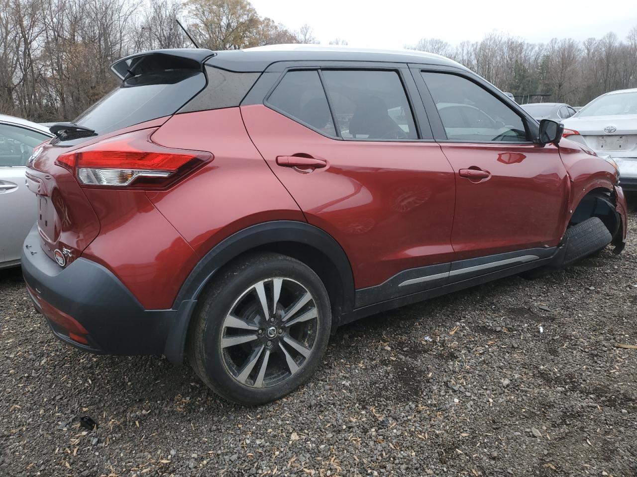 2019 NISSAN KICKS