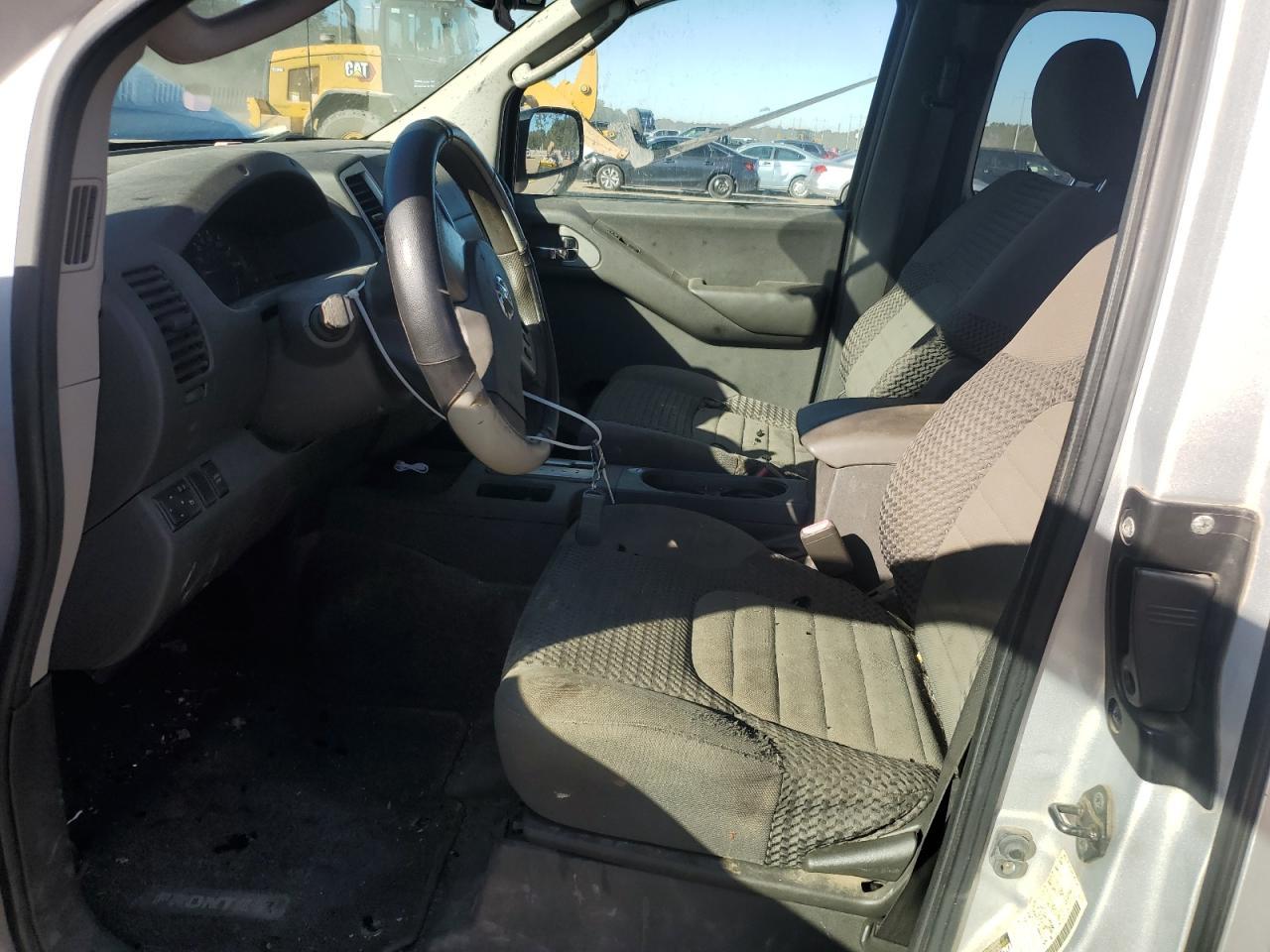 2011 NISSAN Frontier