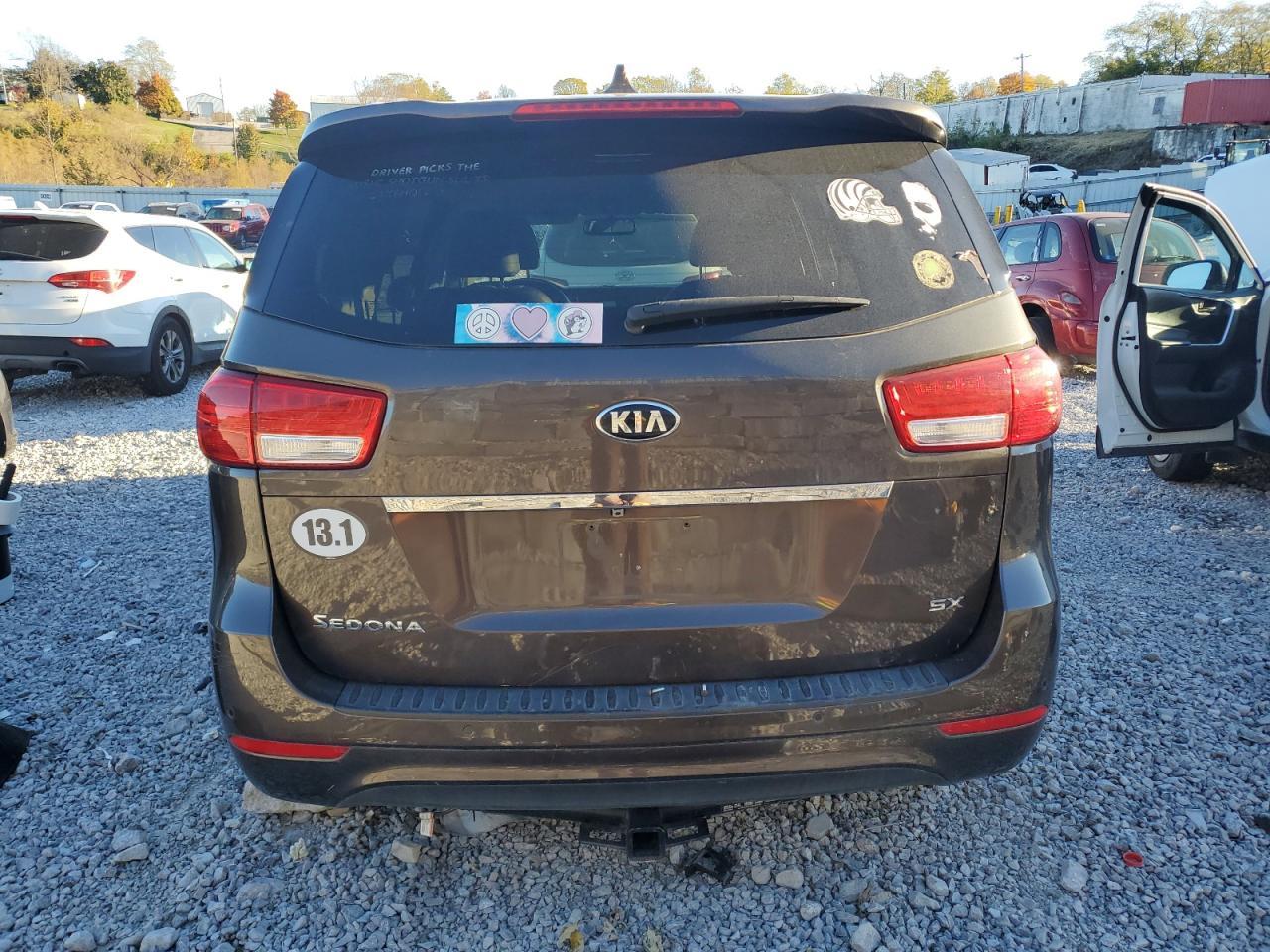 2017 KIA SEDONA