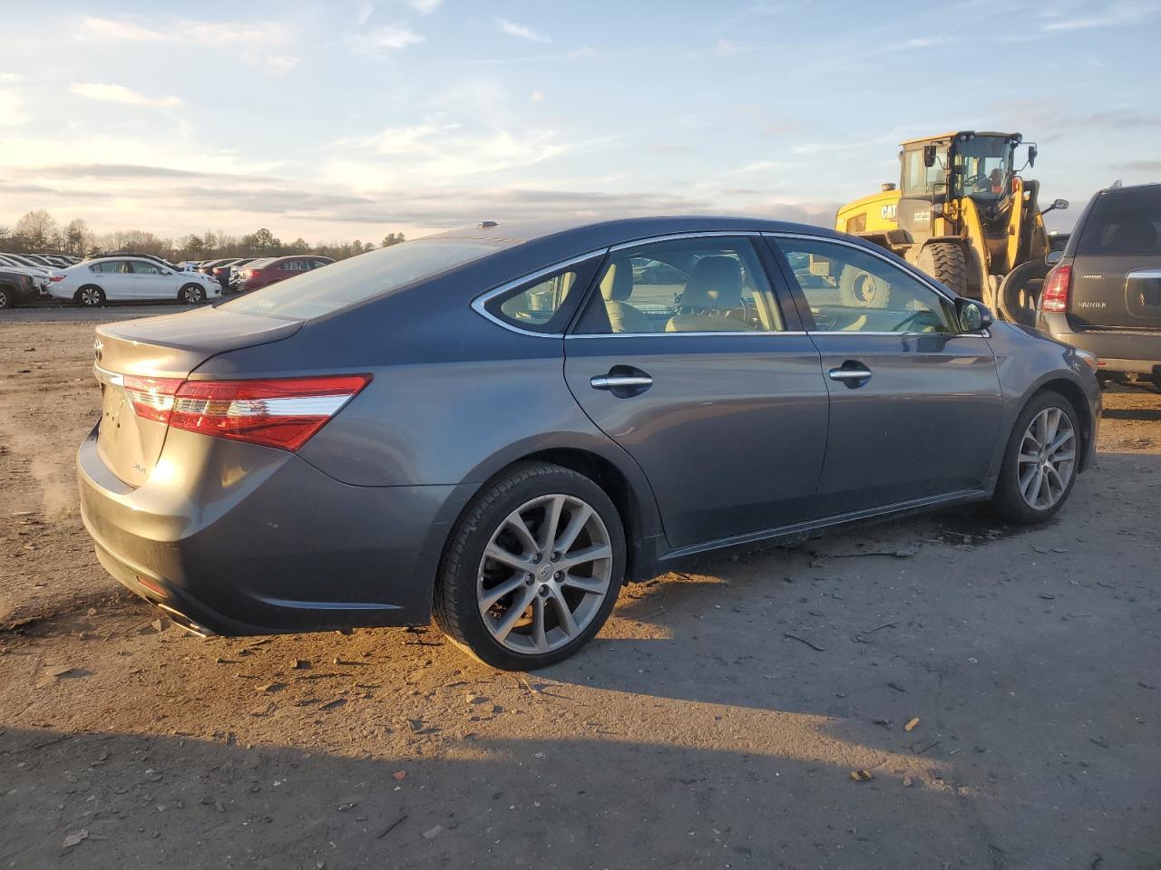 2014 TOYOTA Avalon