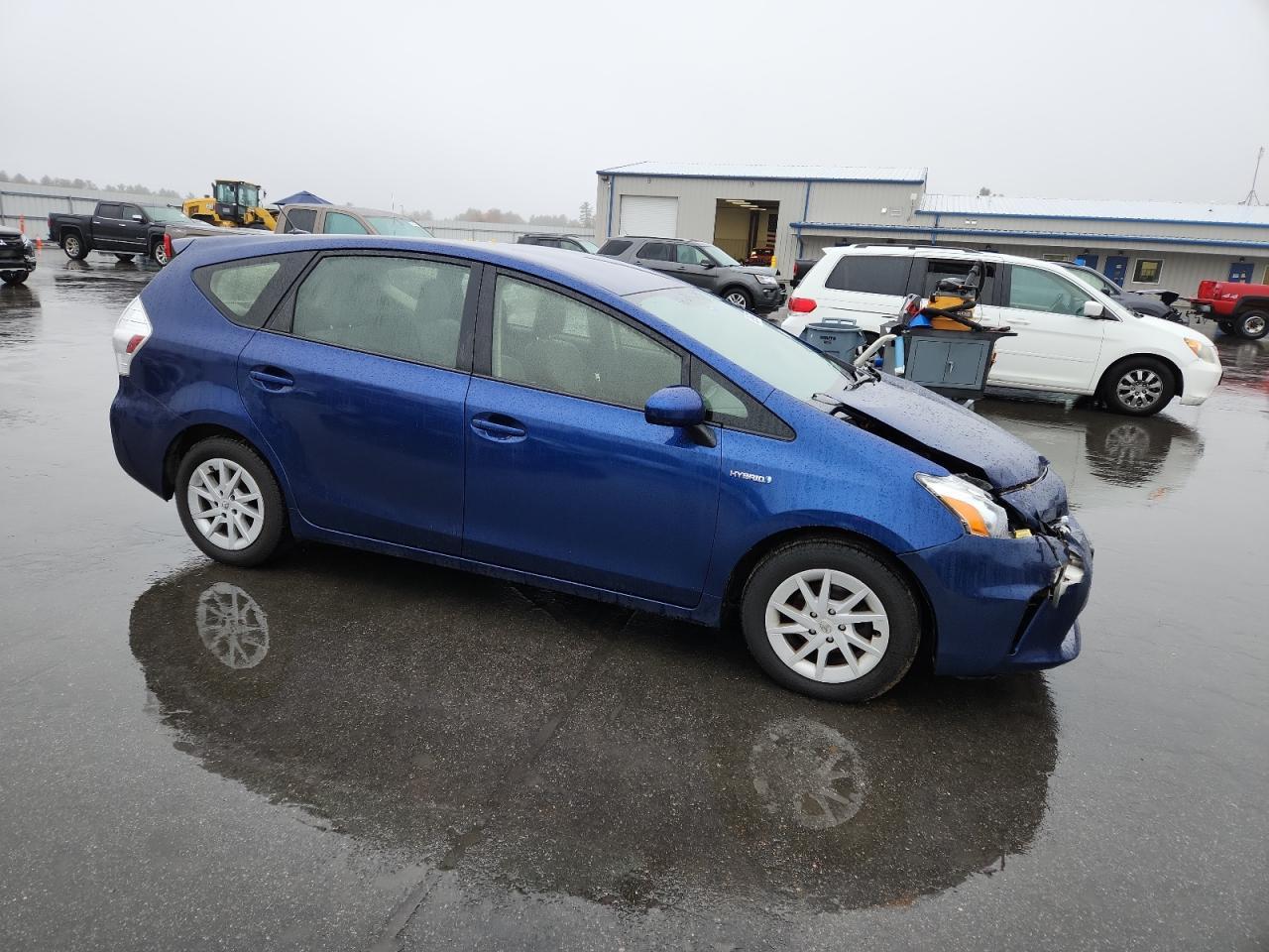2012 TOYOTA PRIUS V