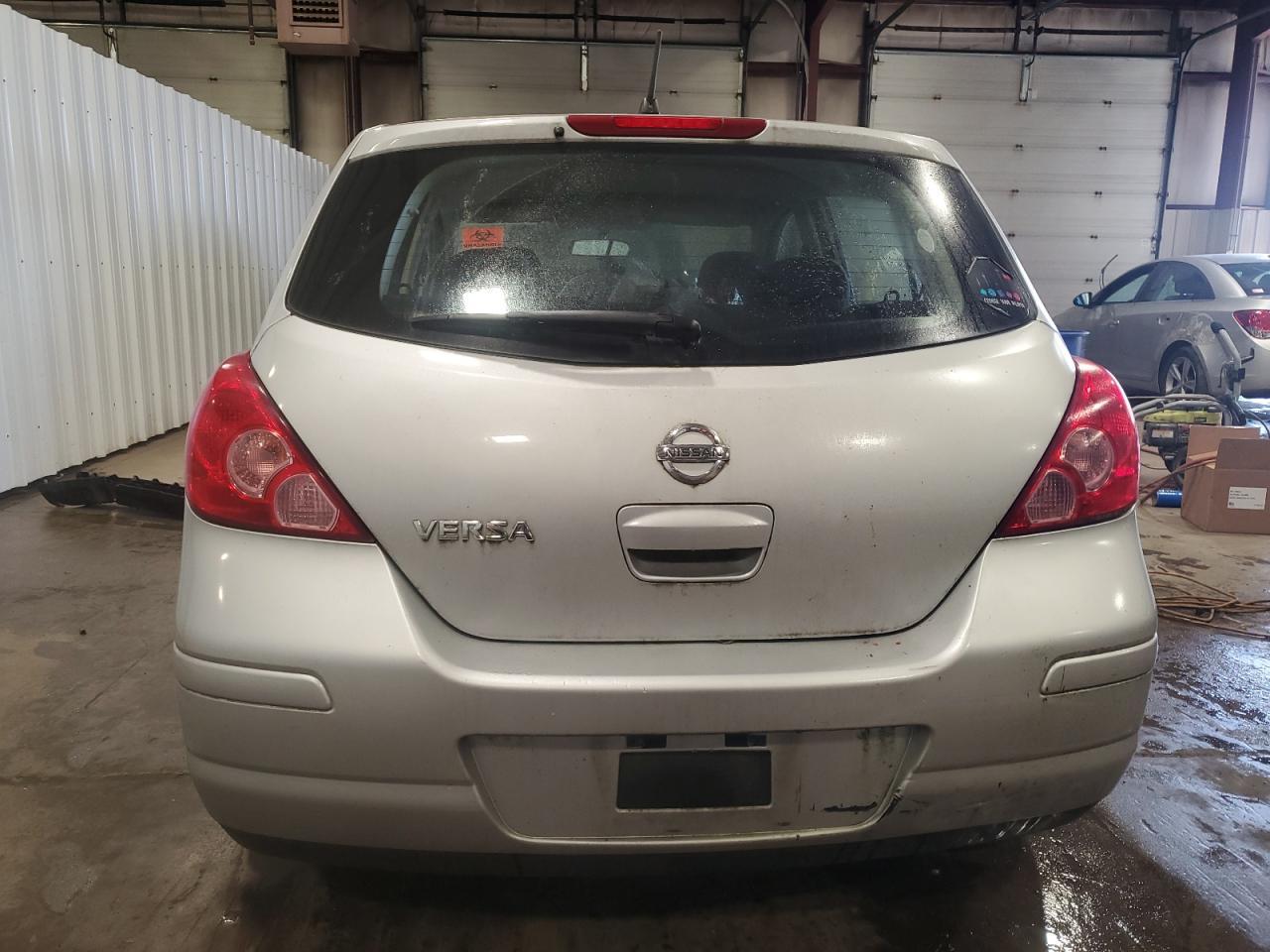 2009 NISSAN VERSA