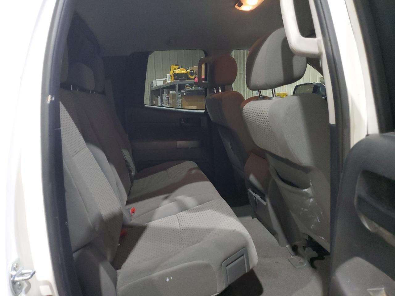 2011 TOYOTA TUNDRA