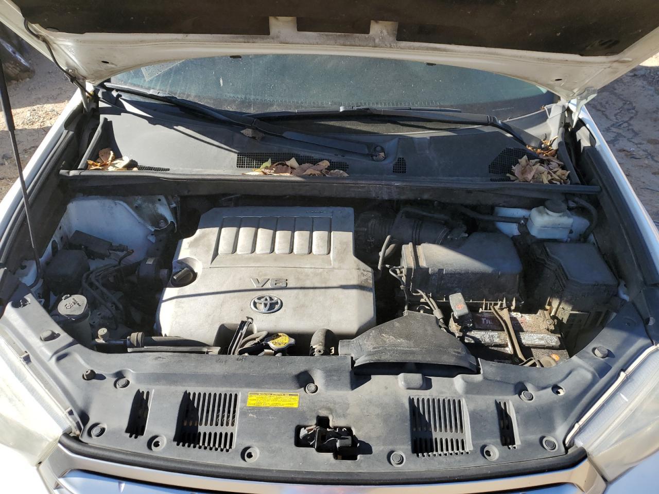 2011 TOYOTA HIGHLANDER