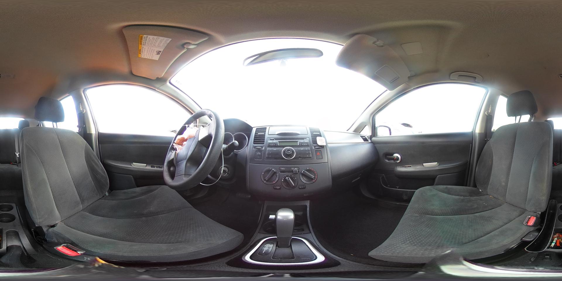 2012 NISSAN VERSA