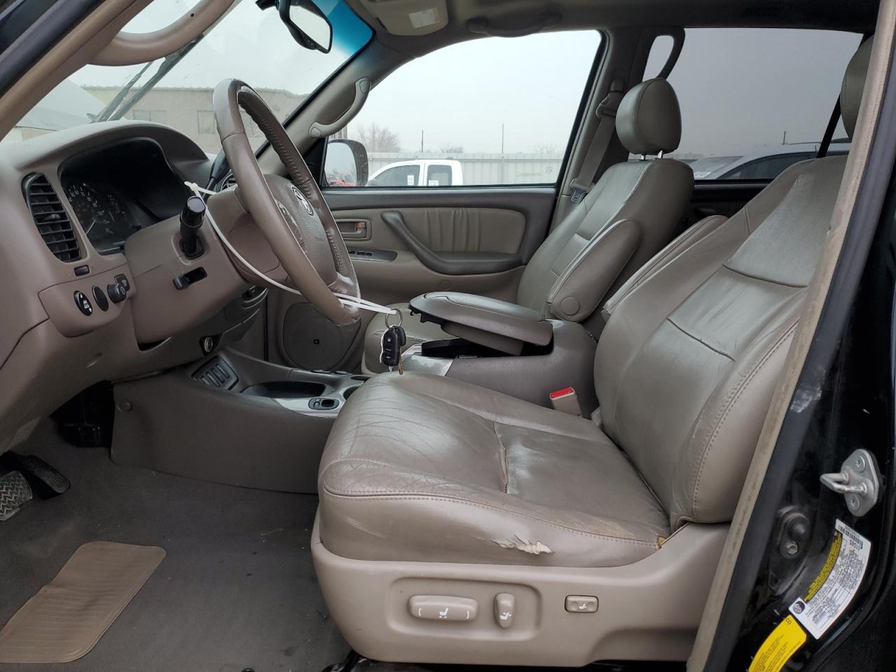 2006 TOYOTA Sequoia