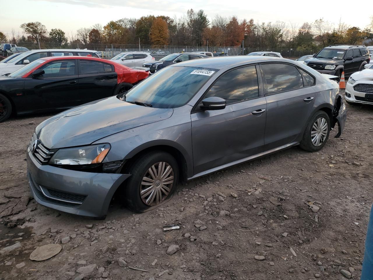2014 VOLKSWAGEN Passat