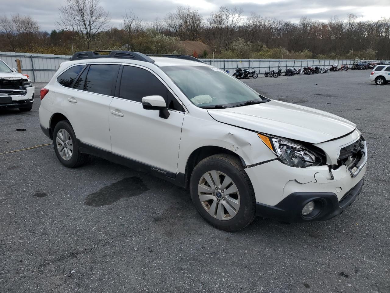 2015 SUBARU Outback