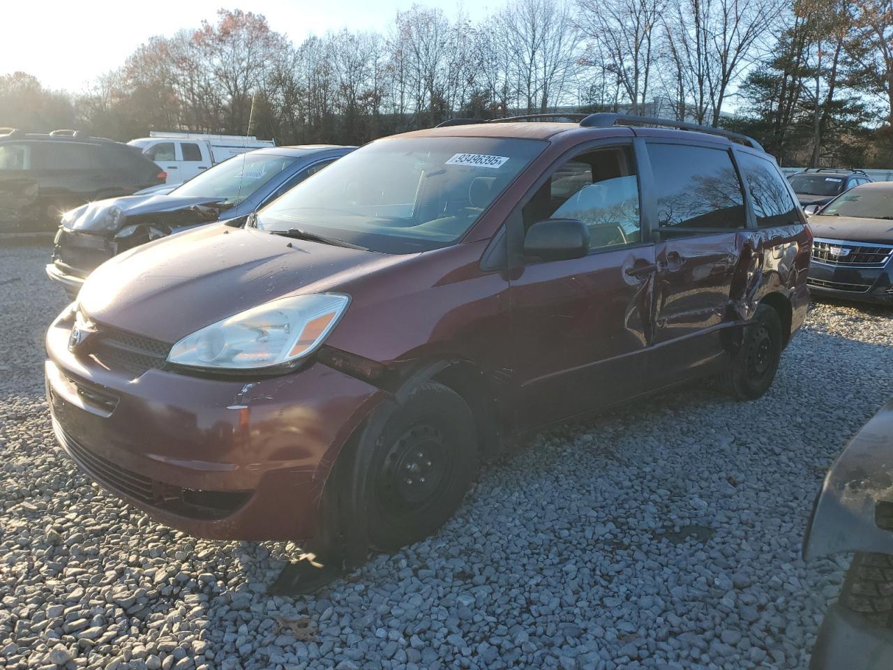 2004 TOYOTA SIENNA