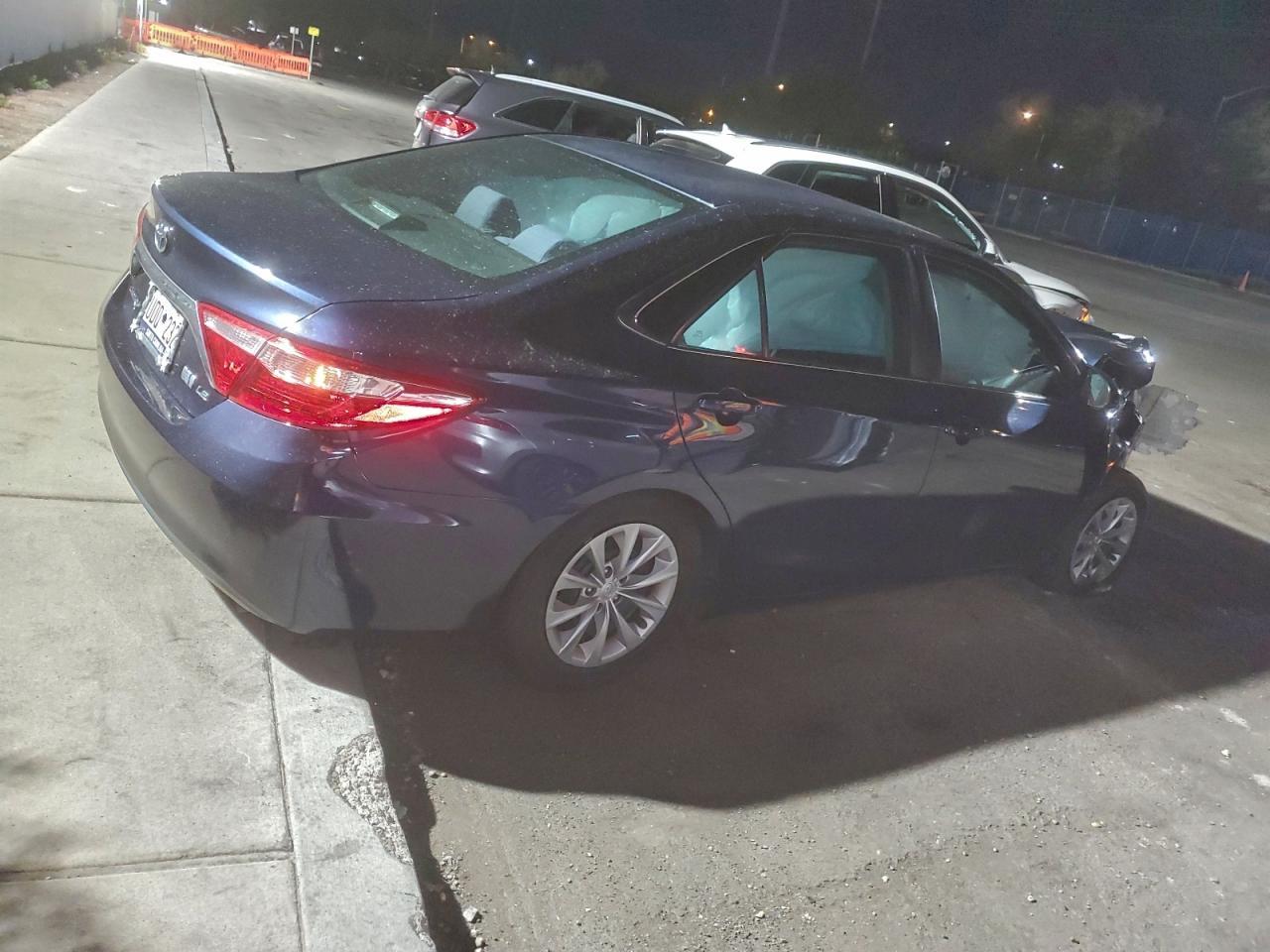 2015 TOYOTA CAMRY