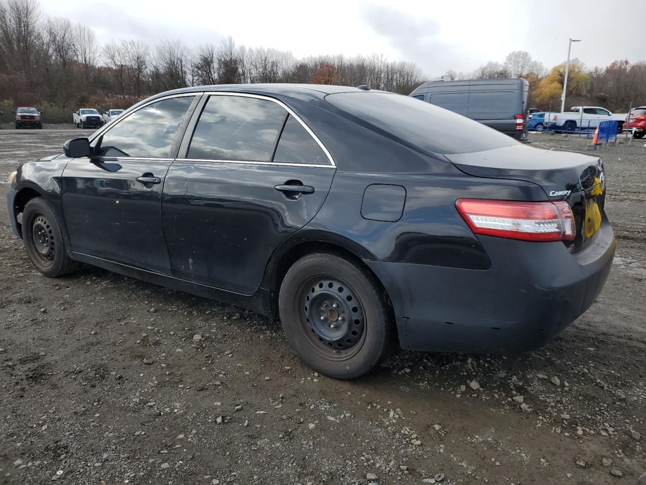 2011 TOYOTA CAMRY