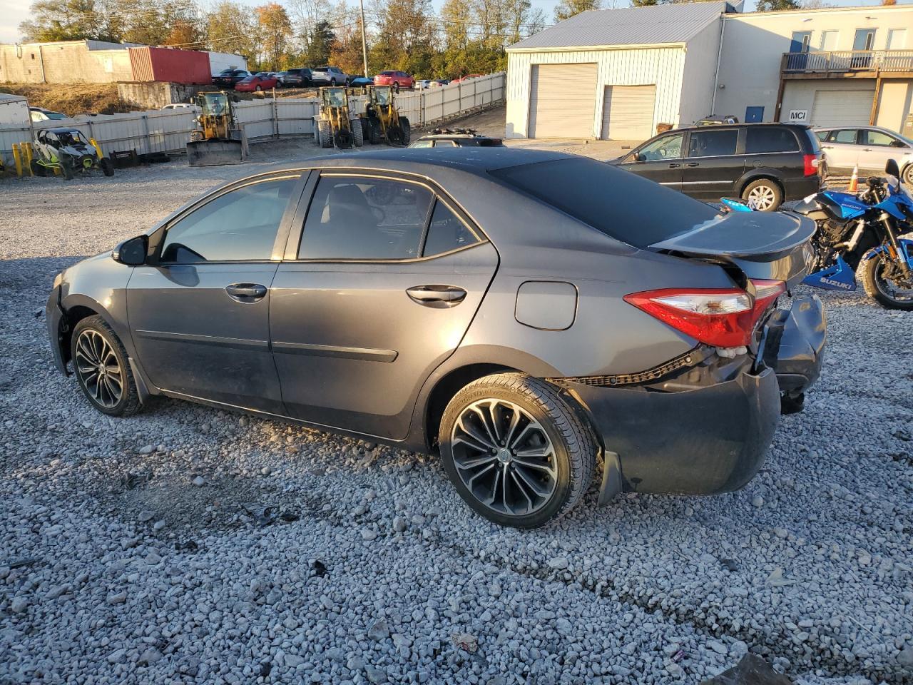 2015 TOYOTA COROLLA