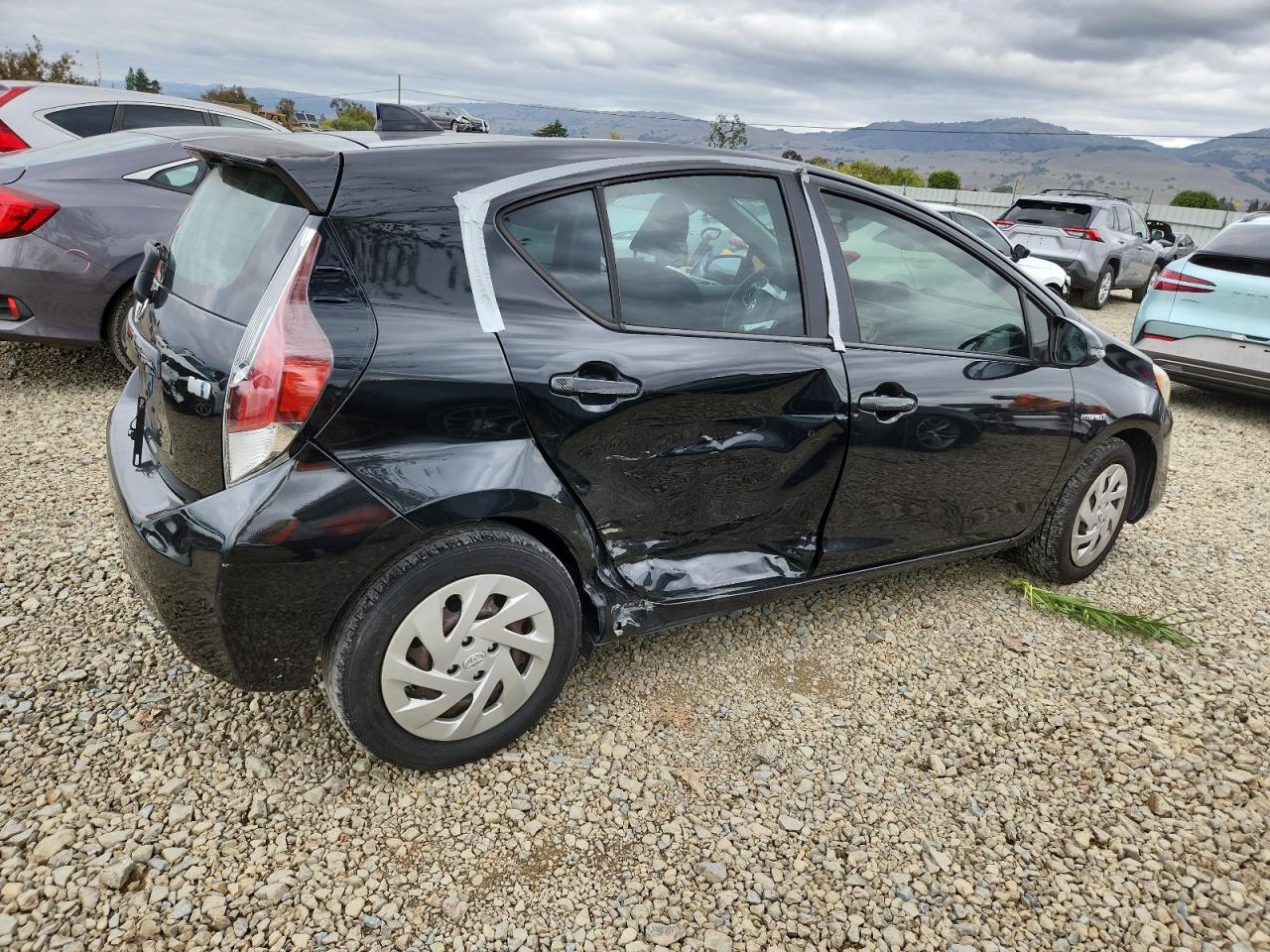 2016 TOYOTA Prius c