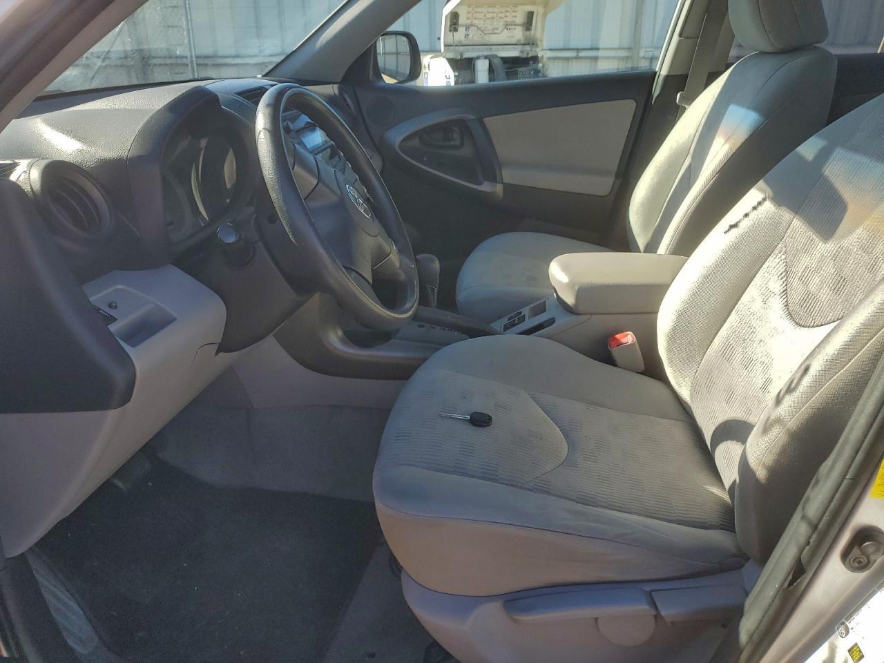 2011 TOYOTA RAV4
