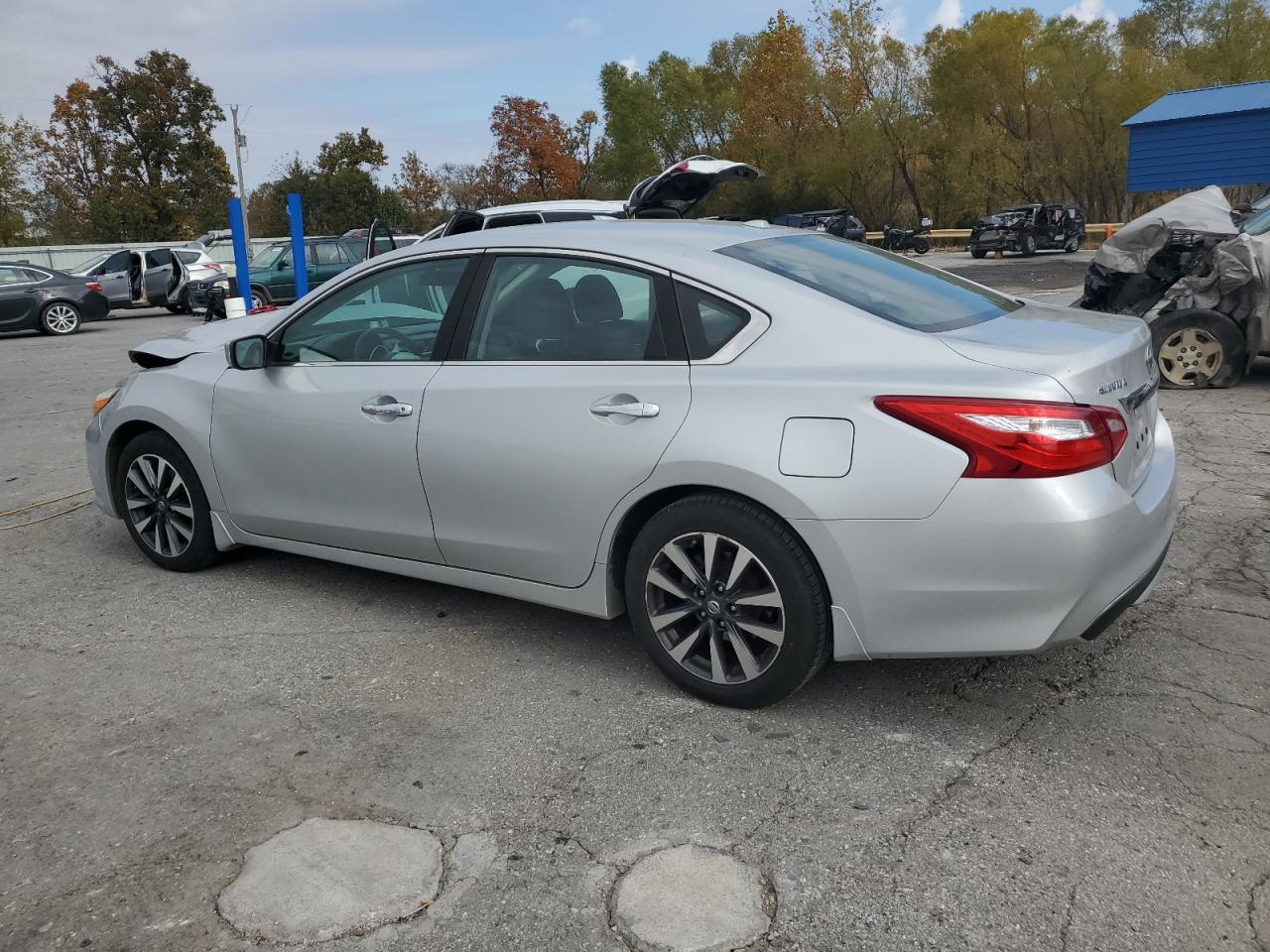 2017 NISSAN ALTIMA