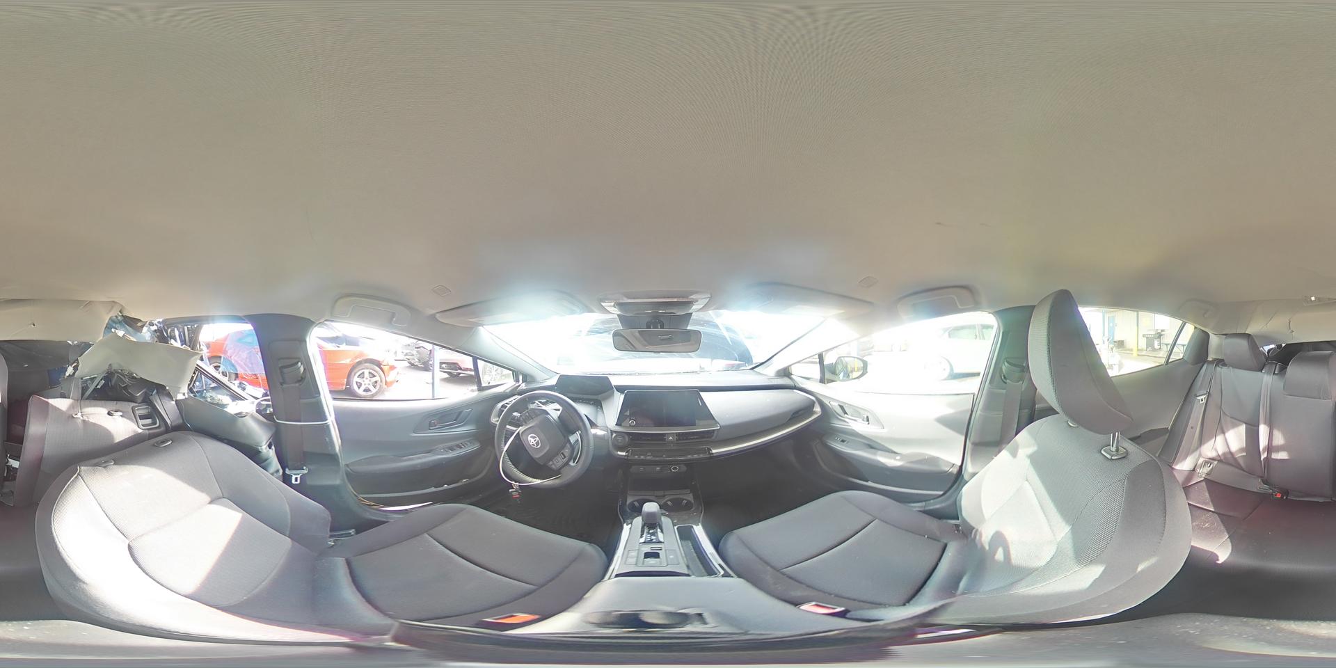 2024 TOYOTA PRIUS