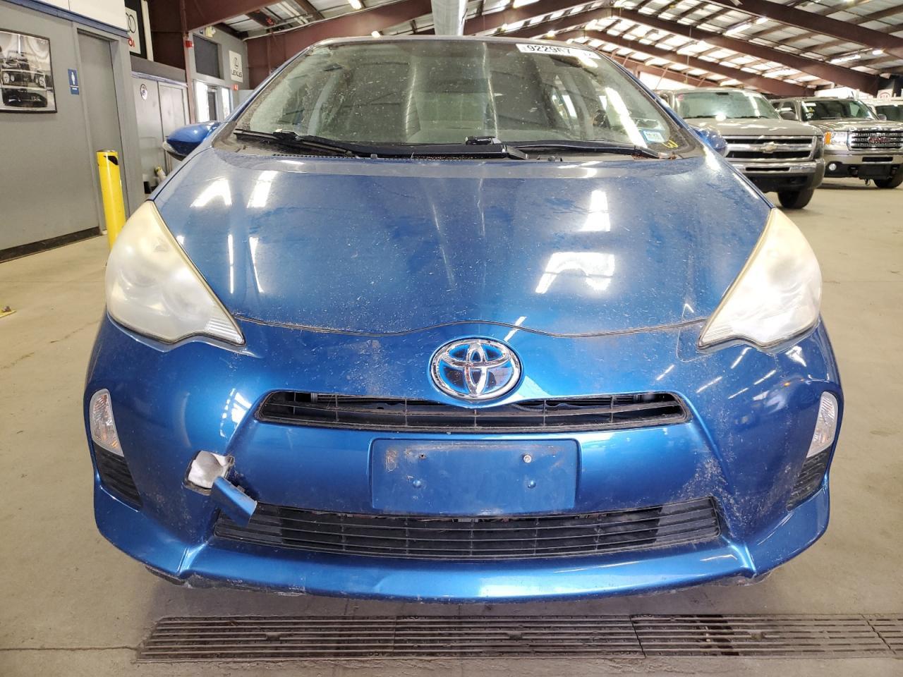 2013 TOYOTA Prius c