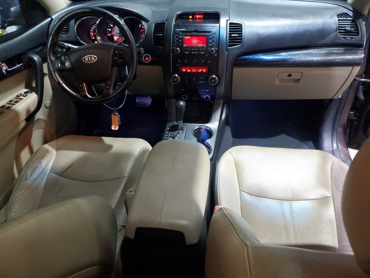 2011 KIA SORENTO