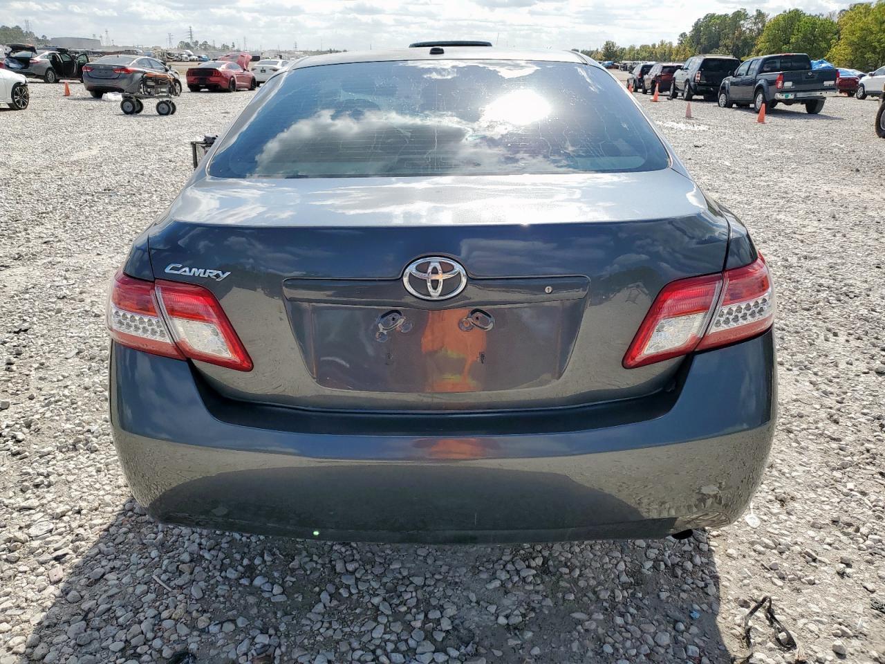 2010 TOYOTA CAMRY