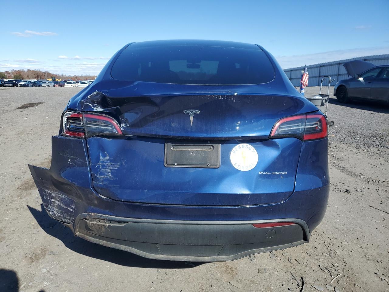 2025 TESLA MODEL Y