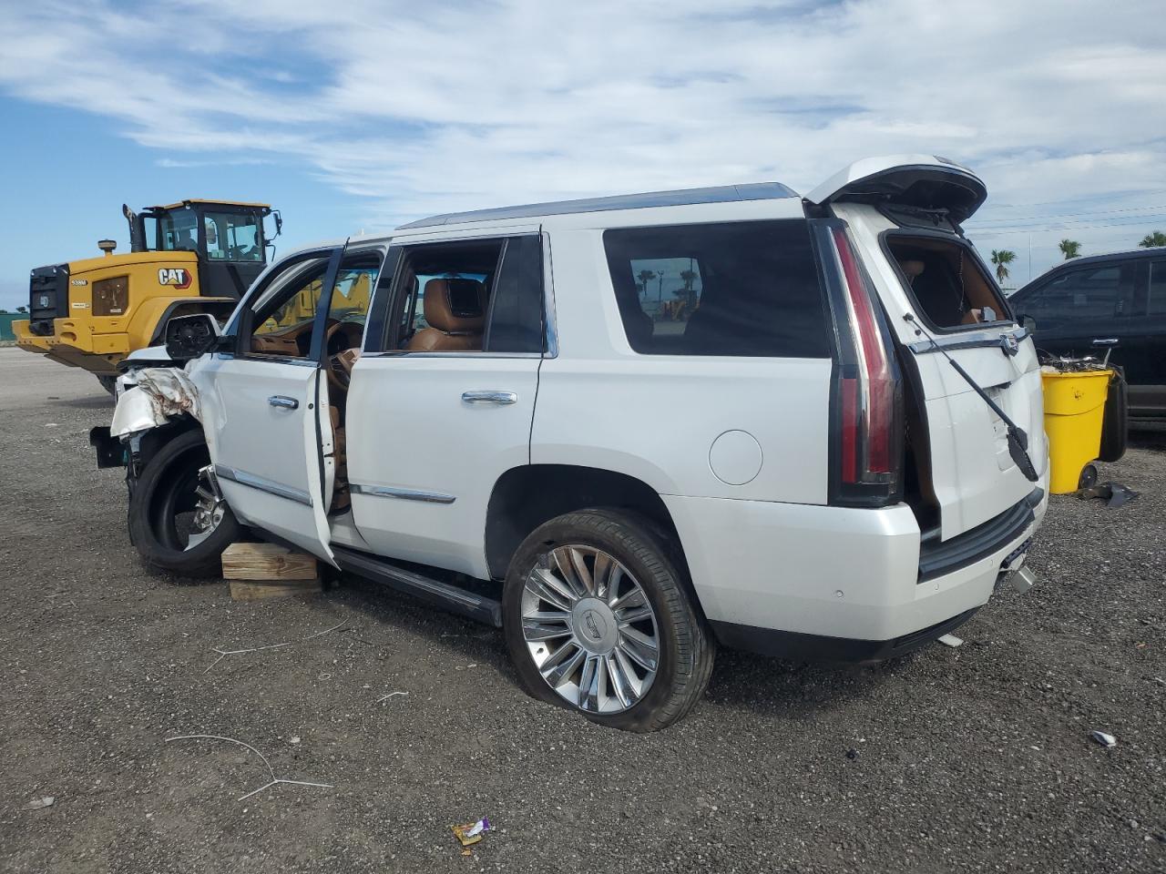 2017 CADILLAC ESCALADE