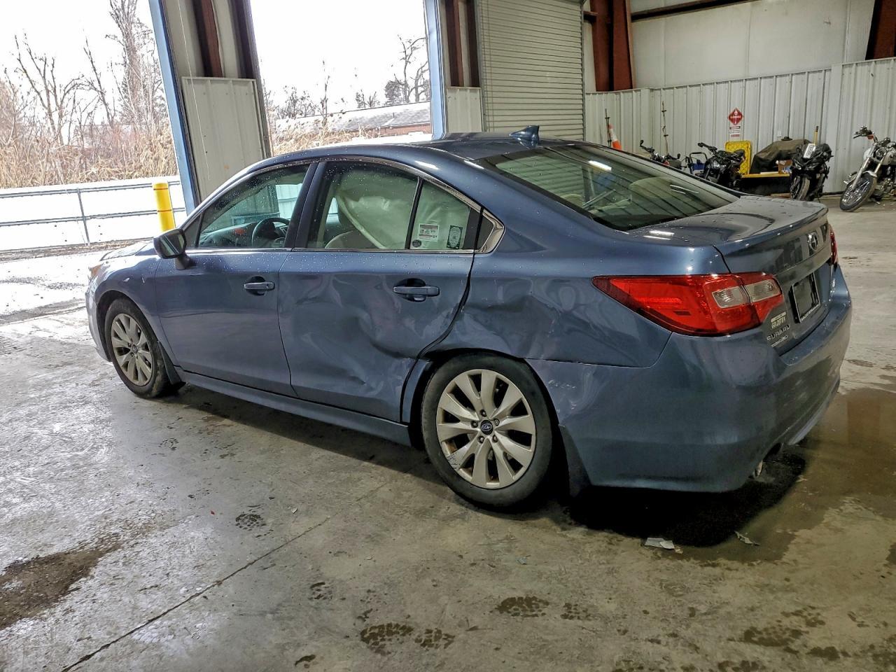 2016 SUBARU Legacy