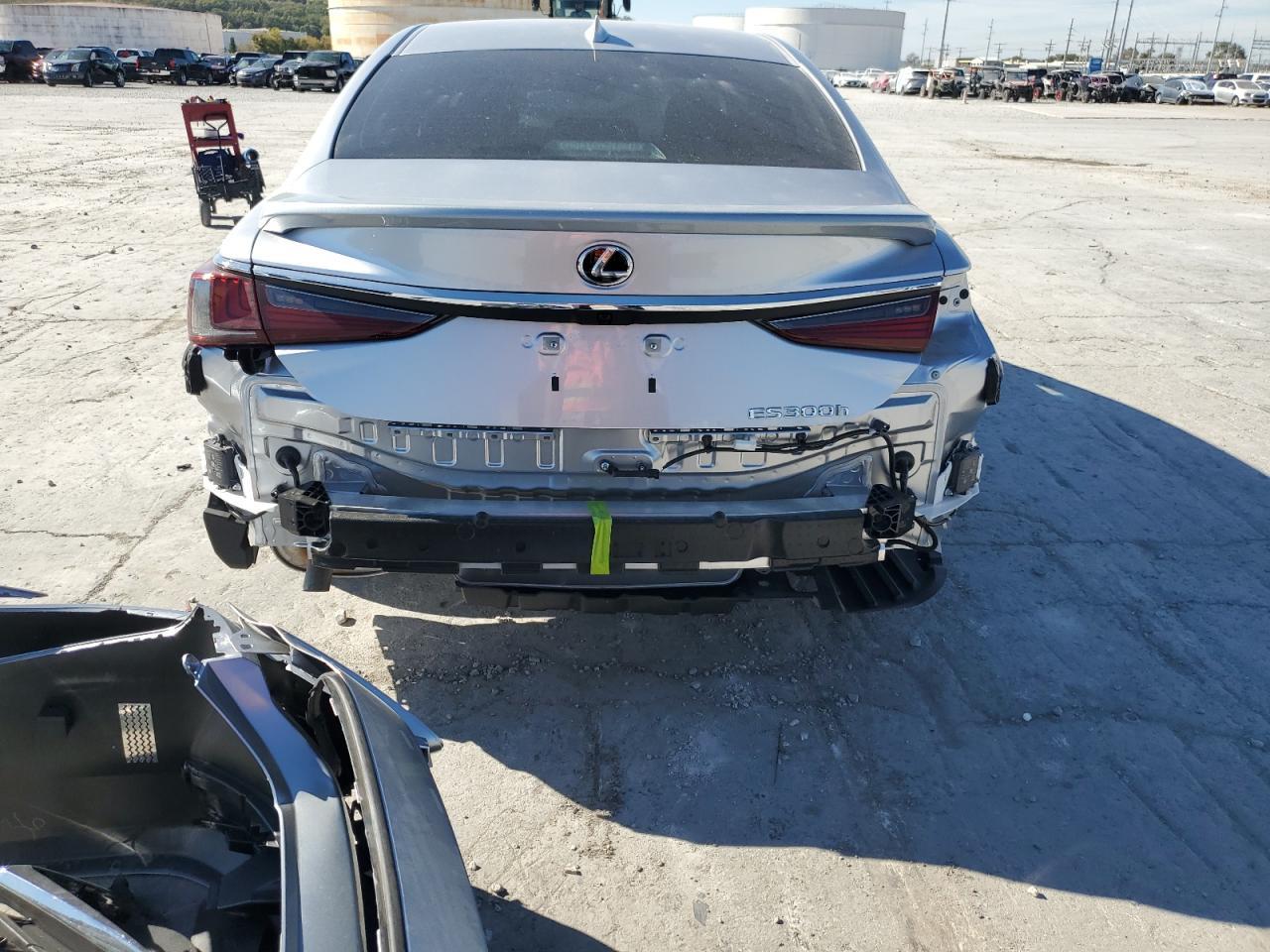 2025 LEXUS ES 300H