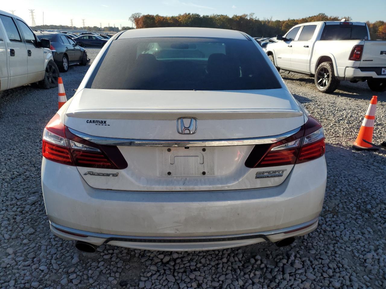 2017 HONDA ACCORD