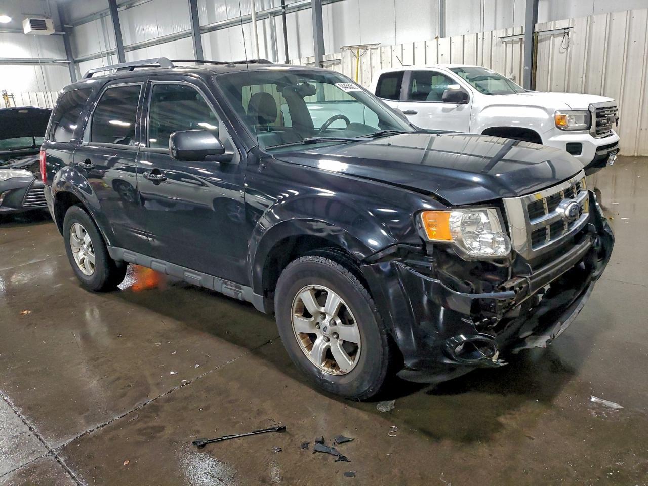 2010 FORD ESCAPE