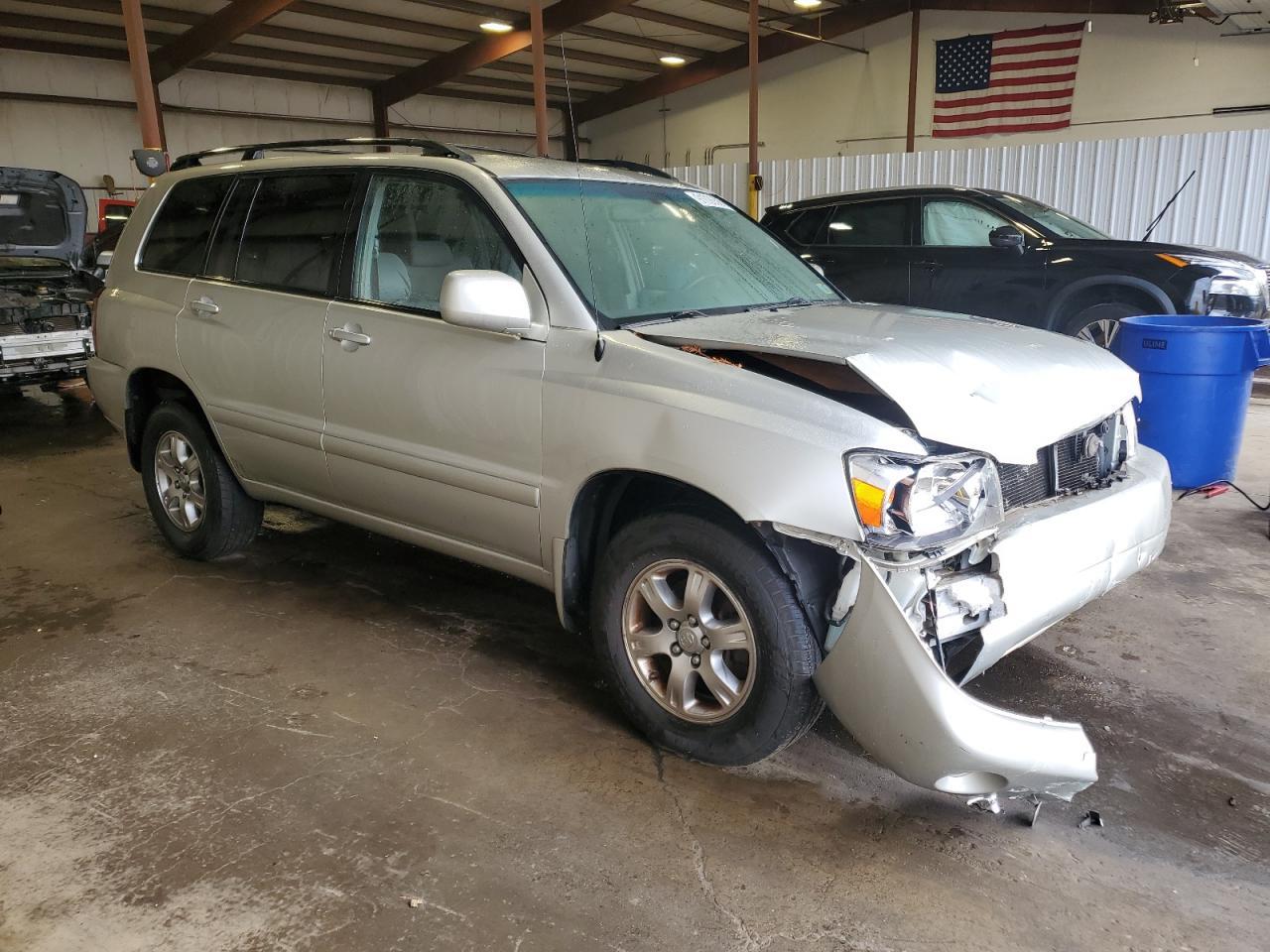 2005 TOYOTA HIGHLANDER