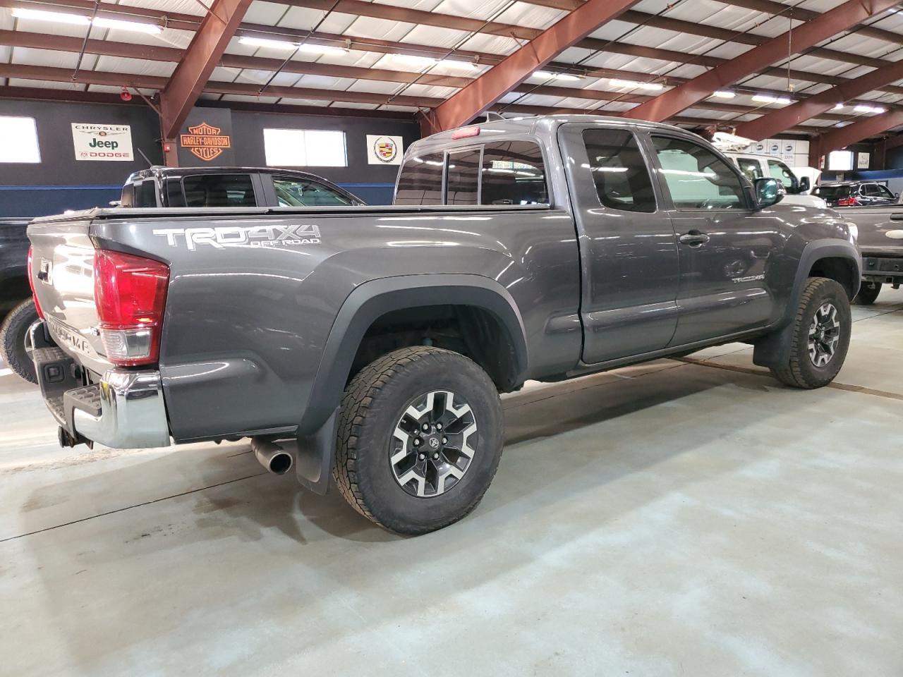 2016 TOYOTA TACOMA