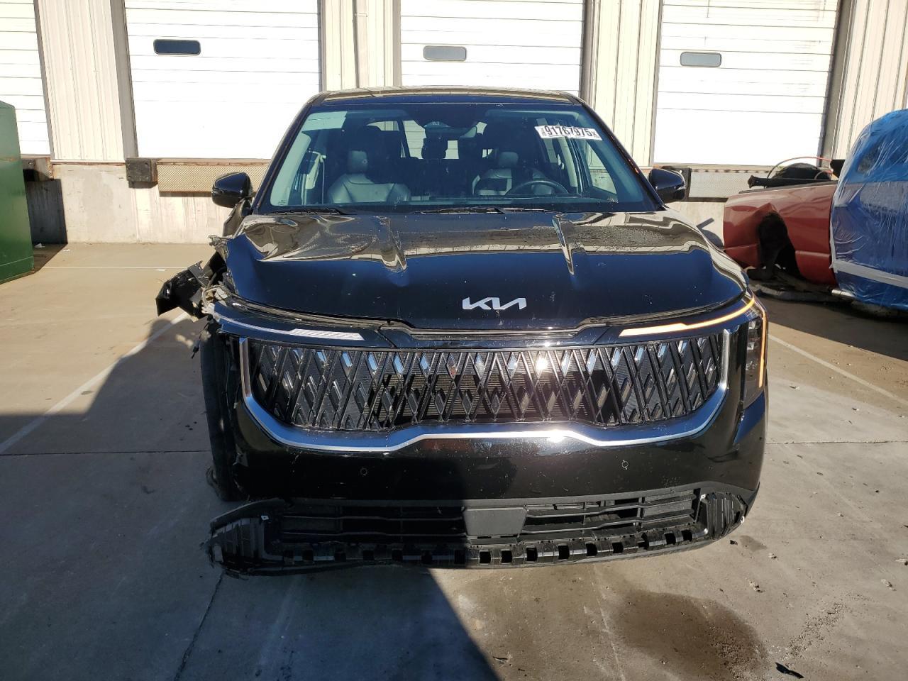 2025 KIA Carnival