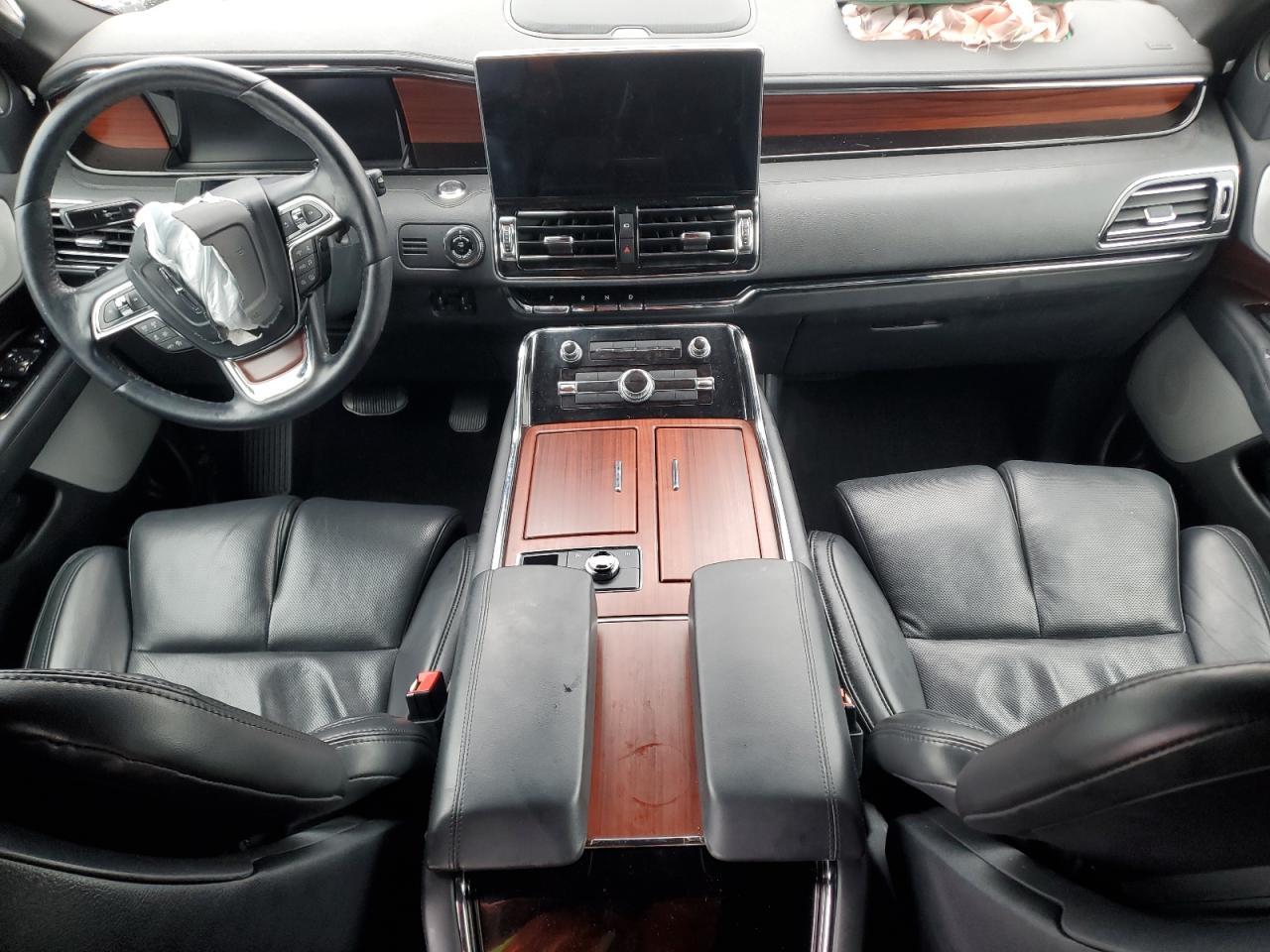 2022 LINCOLN Navigator