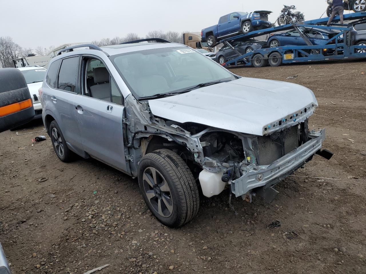 2018 SUBARU FORESTER