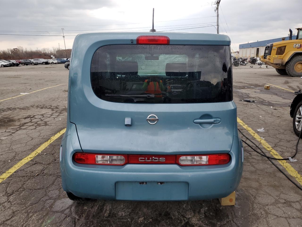 2010 NISSAN CUBE