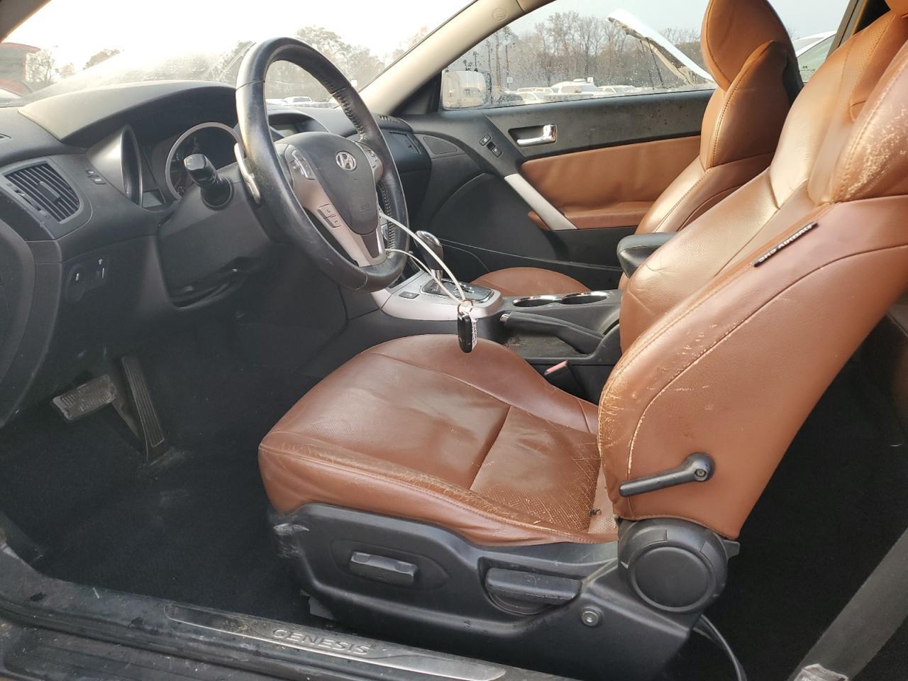 2010 HYUNDAI GENESIS